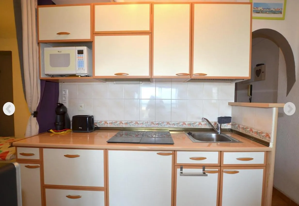 Apartment Beachfront 1St Line 56 Sqm 3-5 Persons Delta-Muga Albatross Empuriabrava